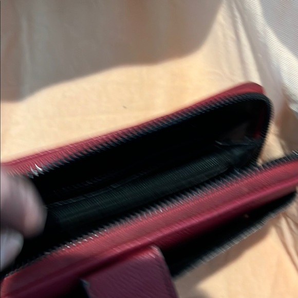 Liz Claiborne Tote Bag with grey velvet Crossbody and red wallet, bundle - Picture 7 of 16